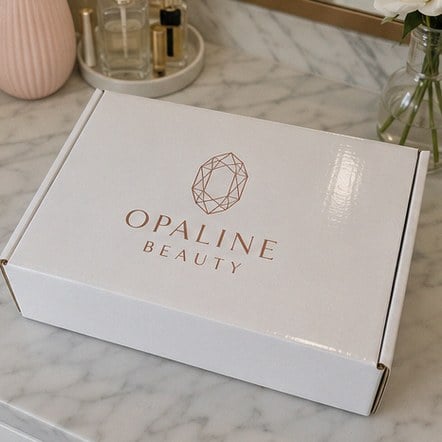 White Gloss Mailer Box